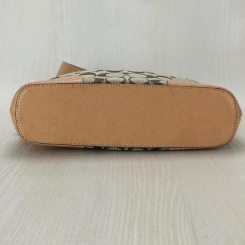 Coach Vintage Signature Monogram Shoulder Bag - Picture 8 of 9